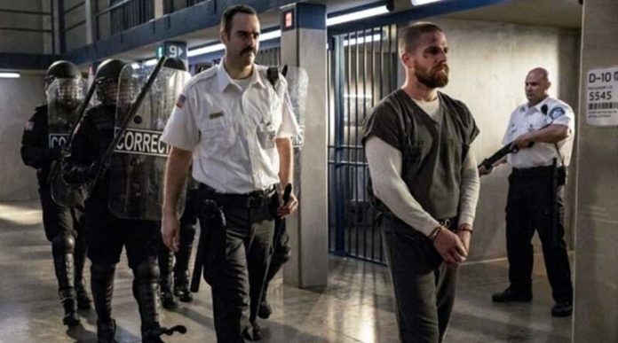 Arrow Temporada 7 Episodio 3: Cruzando Líneas