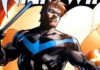 Dick Grayson piensa que el disfraz de Nightwing también es genial