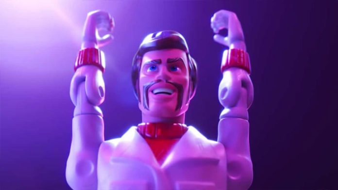Toy Story 4: el personaje de Keanu Reeve es Duke Caboom