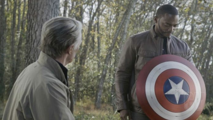 Anthony Mackie pone en duda las nuevas teorías del Capitán América